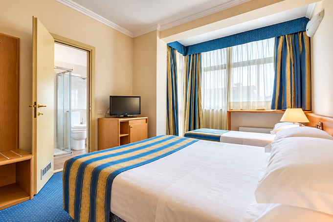 Camera-Comfort-tripla--Hotel-Continental-Roncadelle2