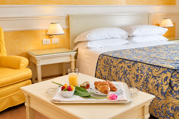Camera-Elegance-matrimoniale---Hotel-Continental-Roncadelle2